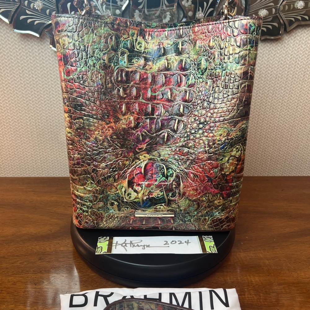 Brahmin Med Amelia in “Original Ammolite” NWOT Rare